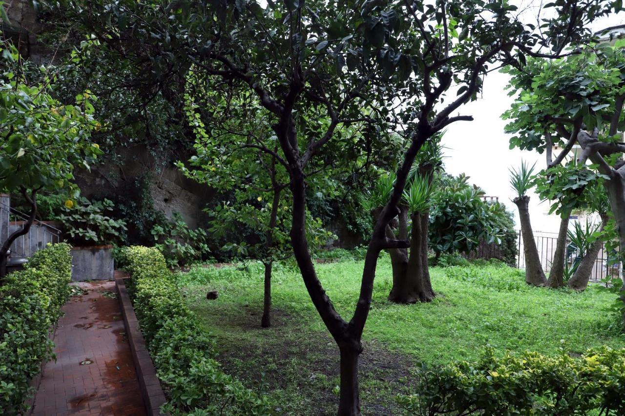 Casa Cesca Apartment Napoli Ngoại thất bức ảnh
