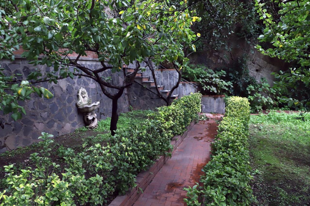 Casa Cesca Apartment Napoli Ngoại thất bức ảnh